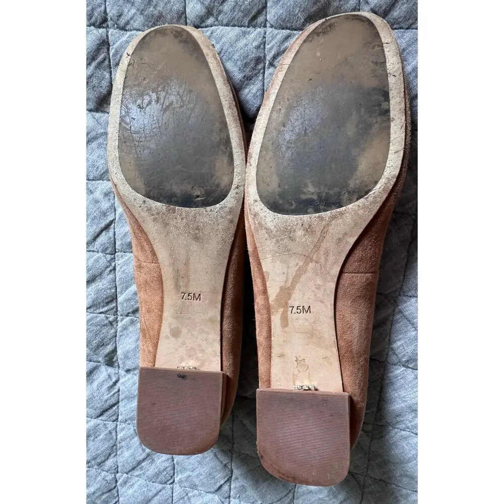 Tory Burch Gigi Tan Suede Leather Prominent Gold Logo Low Pump Shoes 7.5